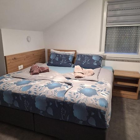 Apartmani Venecia Prozor Екстер'єр фото