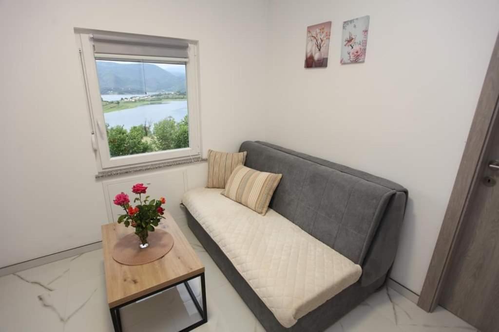 Apartmani Venecia Prozor Екстер'єр фото